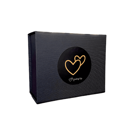 La box romance est présentée par Loving up pour tous les couples les plus romantiques.